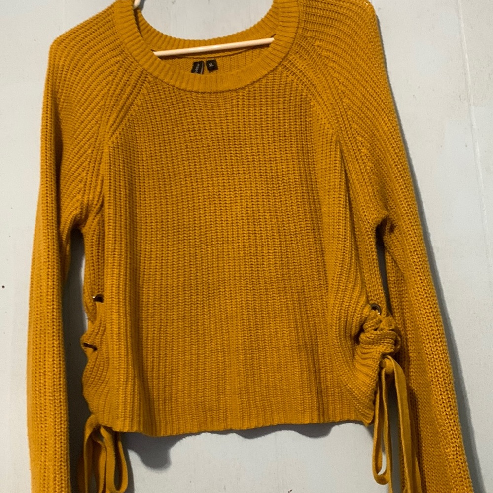 long sleeve yellow shirt